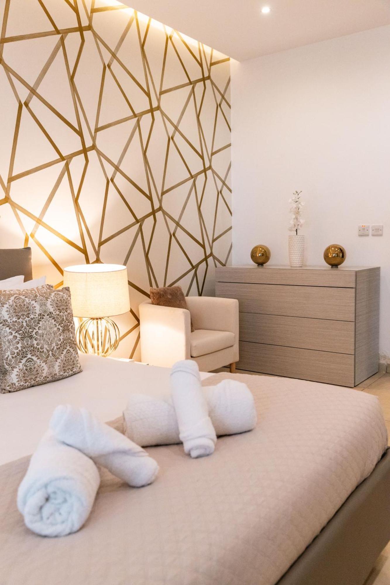 Luxury Seafront 3Br With Pool By Arcobnb 斯利马 外观 照片